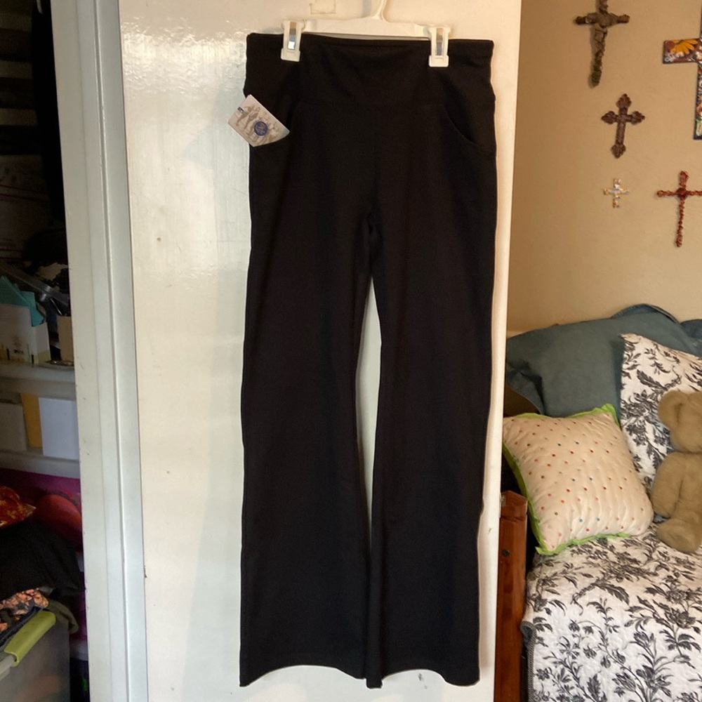 iuga black pants with flare bottom l-xl stretchy
